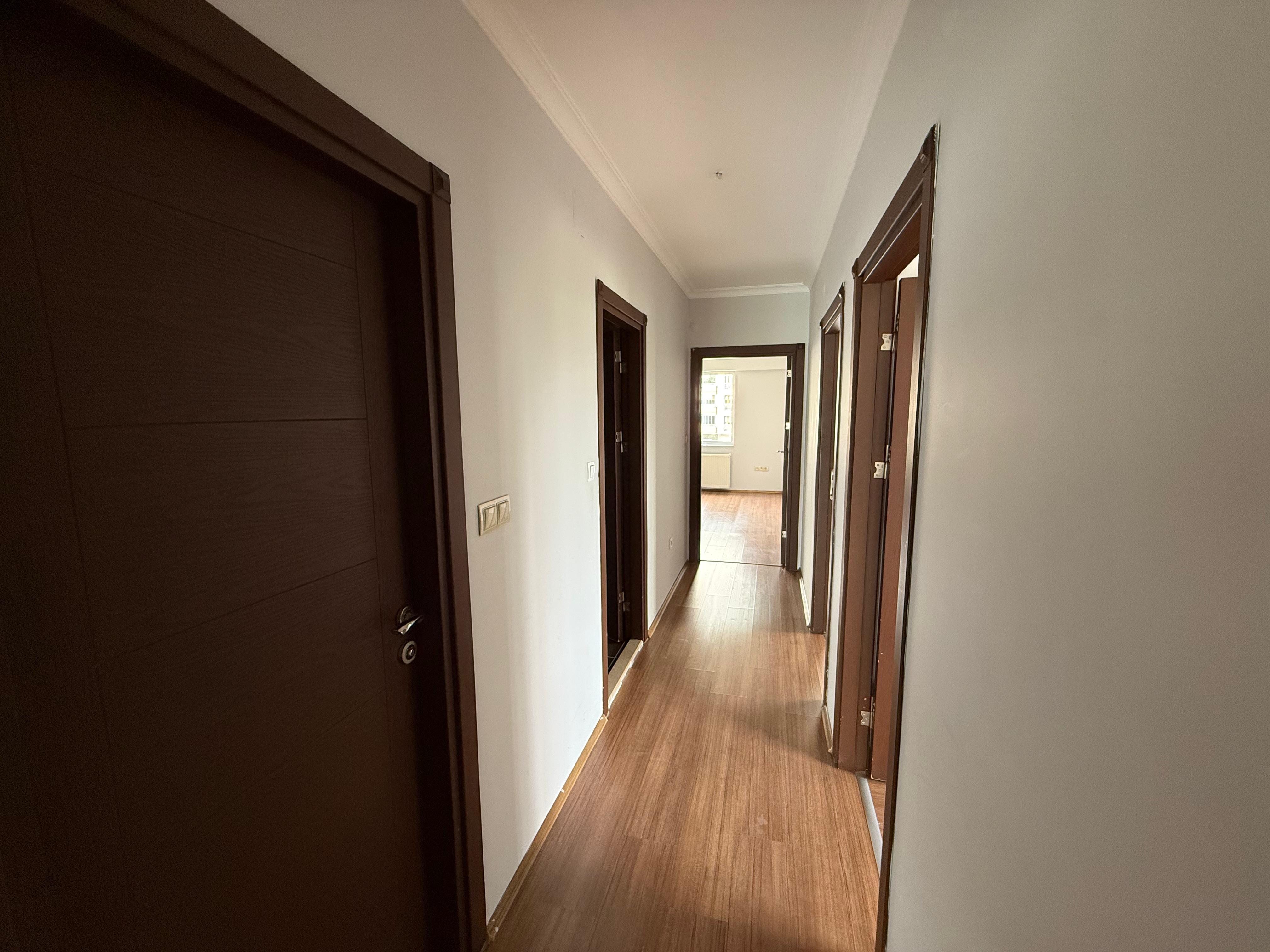 ÇUKURÇAYIR'DA 3+1 KİRALIK DAİRE